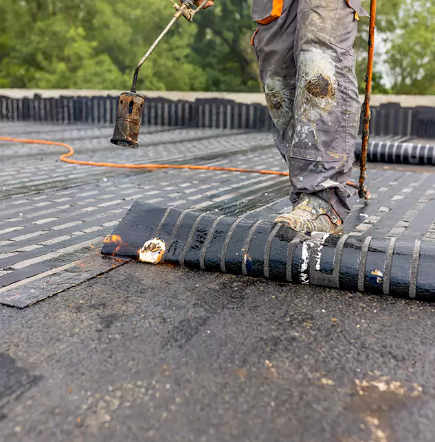 Trusted Membrane Leak Repair: Sealing La Mesa's Flat Roofs Against Water Intrusion